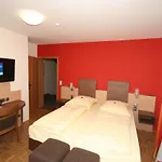 Cvjm Burg Wernfels Vandrerhjem Spalt