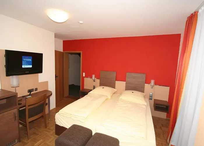 Cvjm Burg Wernfels Hostel Spalt